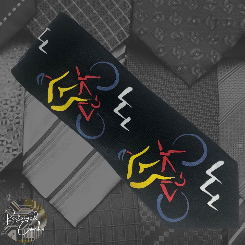 Abstract Cycling Tie